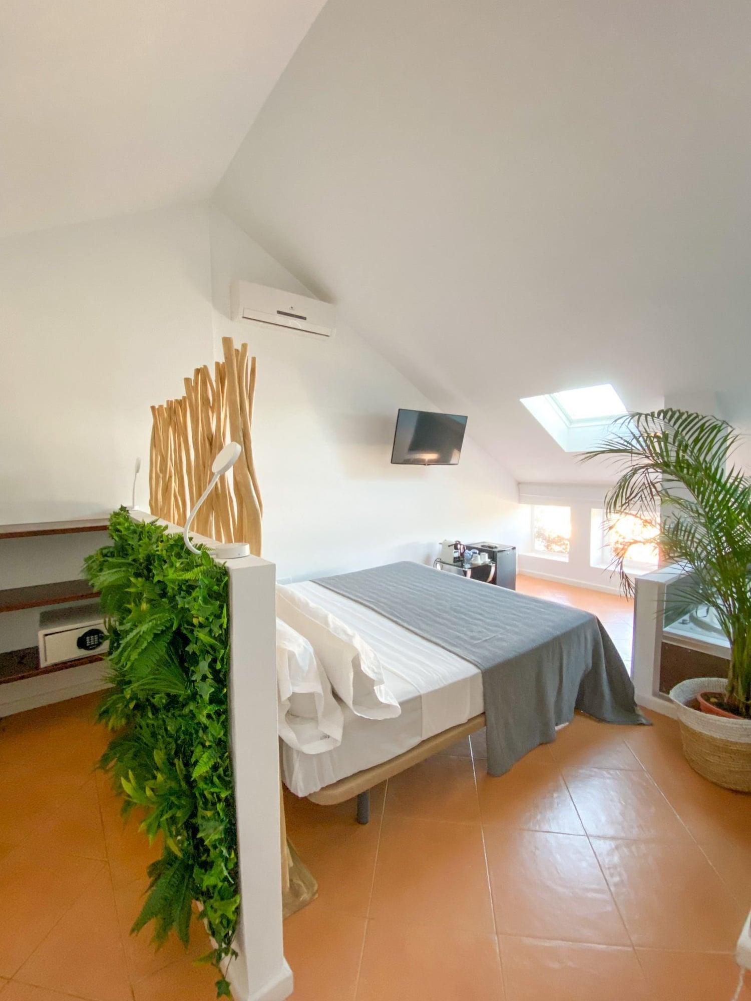 Molo 44 Puerto Banús Pensión 4*