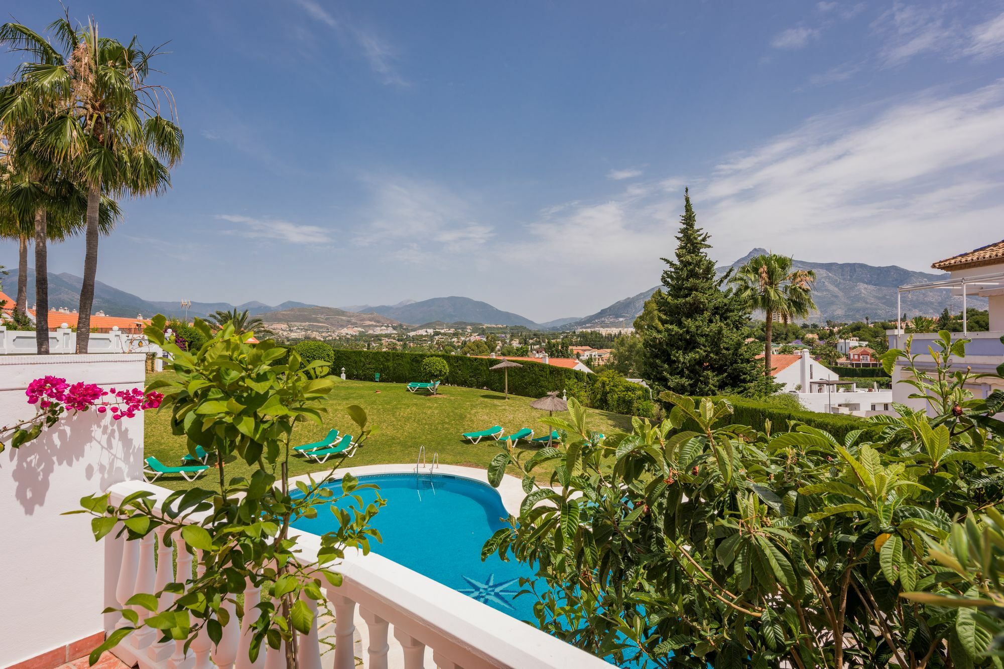 Molo 44 Puerto Banús 4*