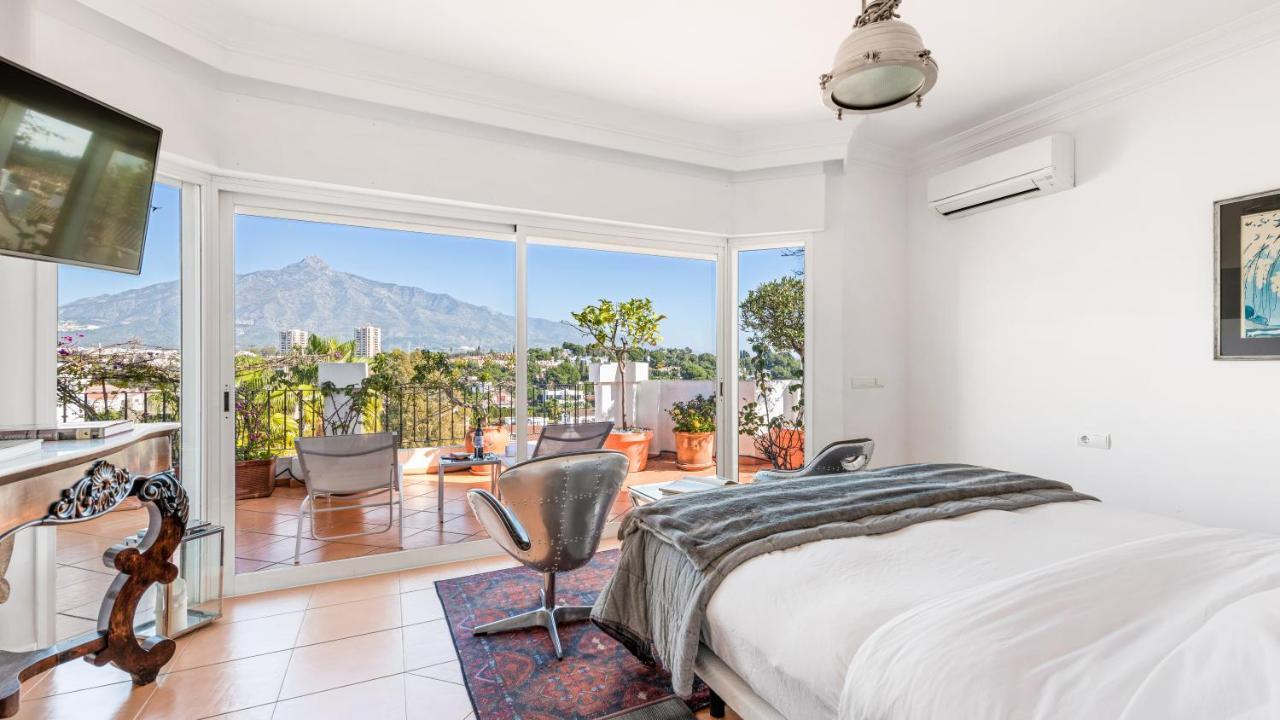 Pensión Molo 44 Puerto Banús Marbella